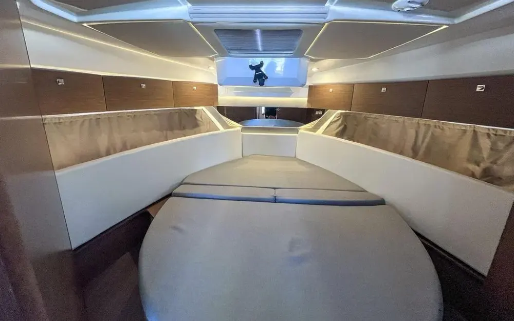 slider 10 Jeanneau Merry Fisher 1095