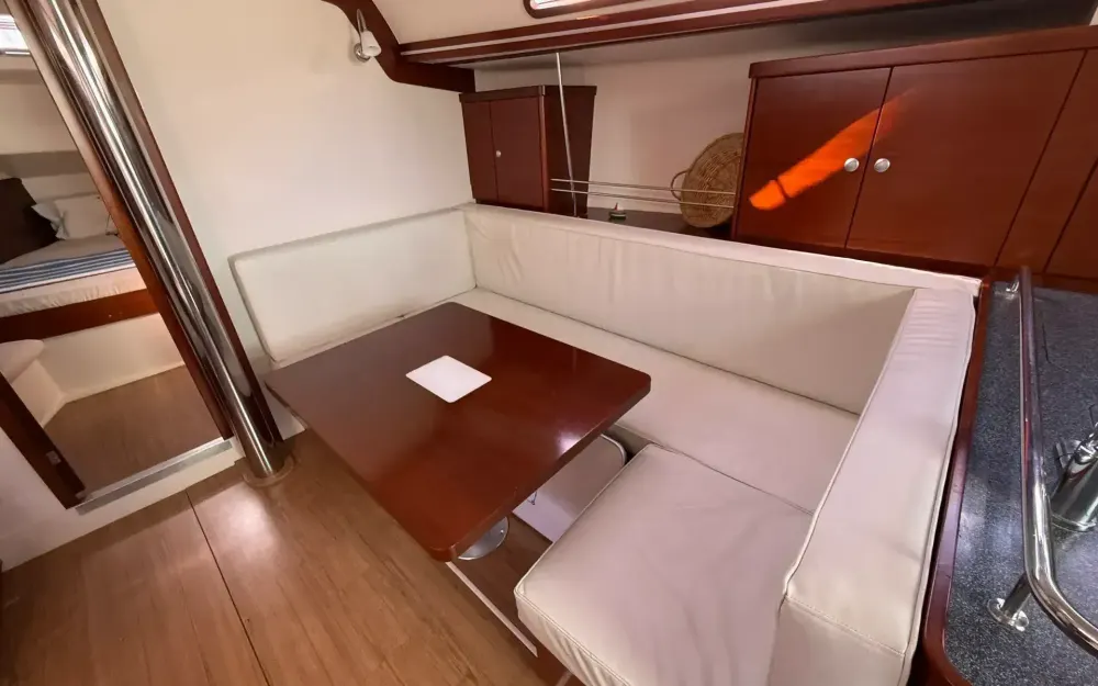 slider 23 Hanse  400 E