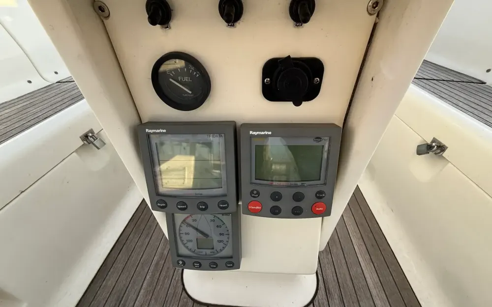 slider 8 Bavaria  46 Cruiser - null