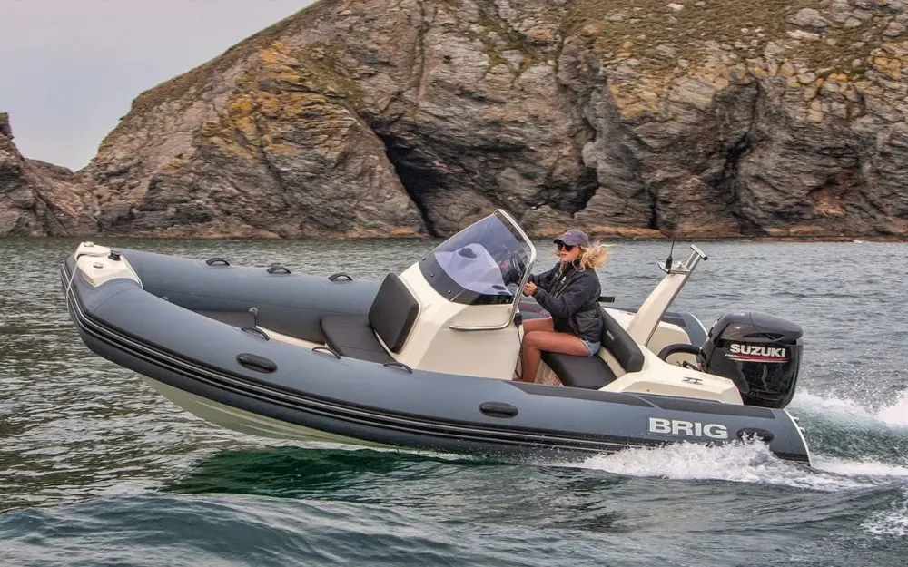 slider 16 Brig Eagle 5