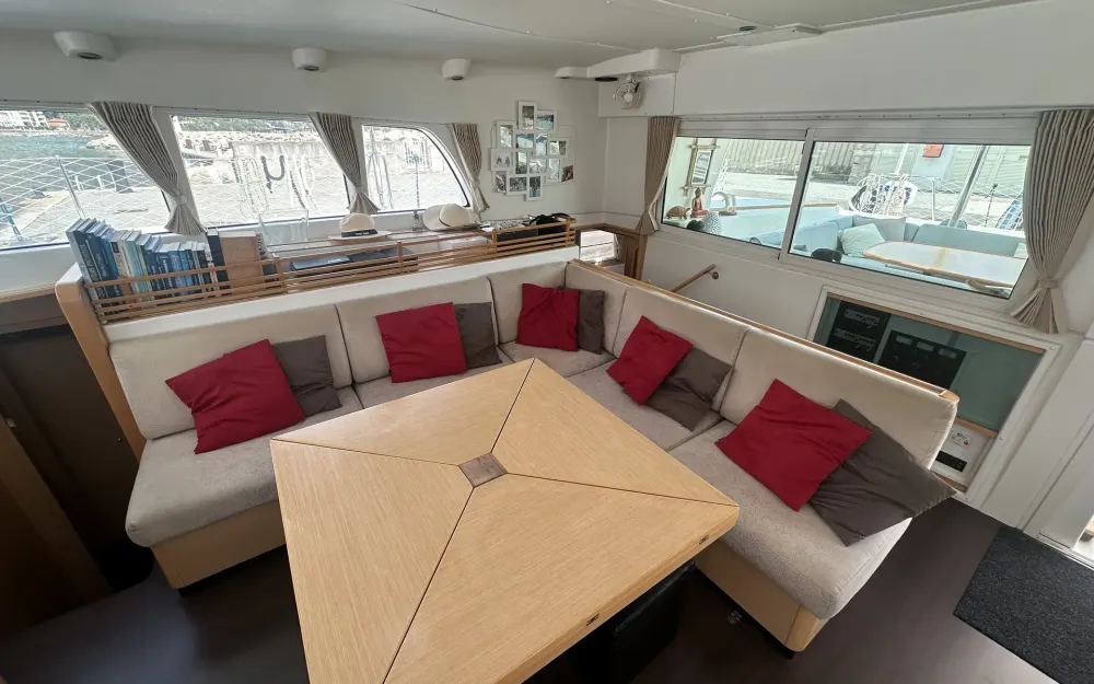 slider 32 Lagoon  500