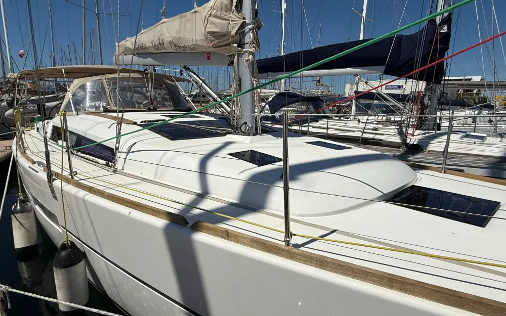 slider 3 Dufour  412 Grand Large