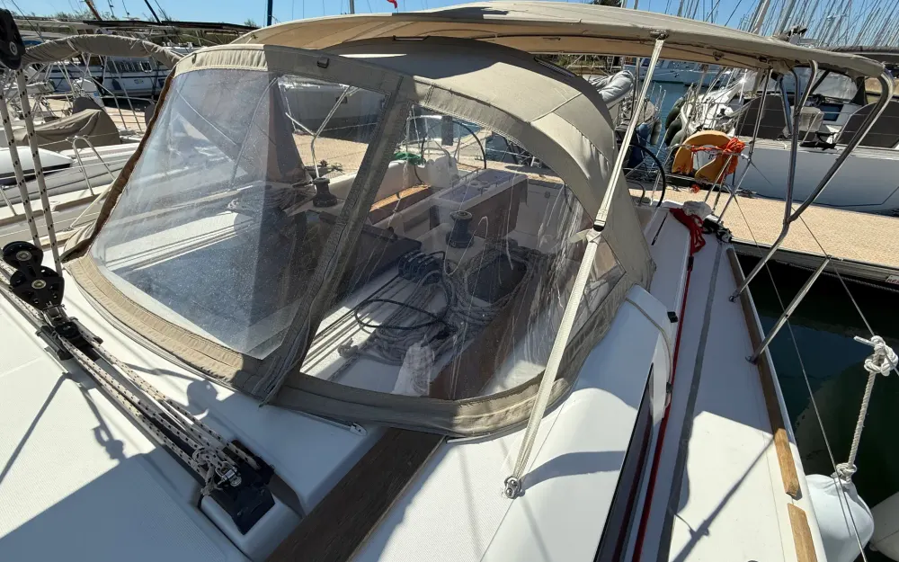 slider 8 Dufour  412 Grand Large