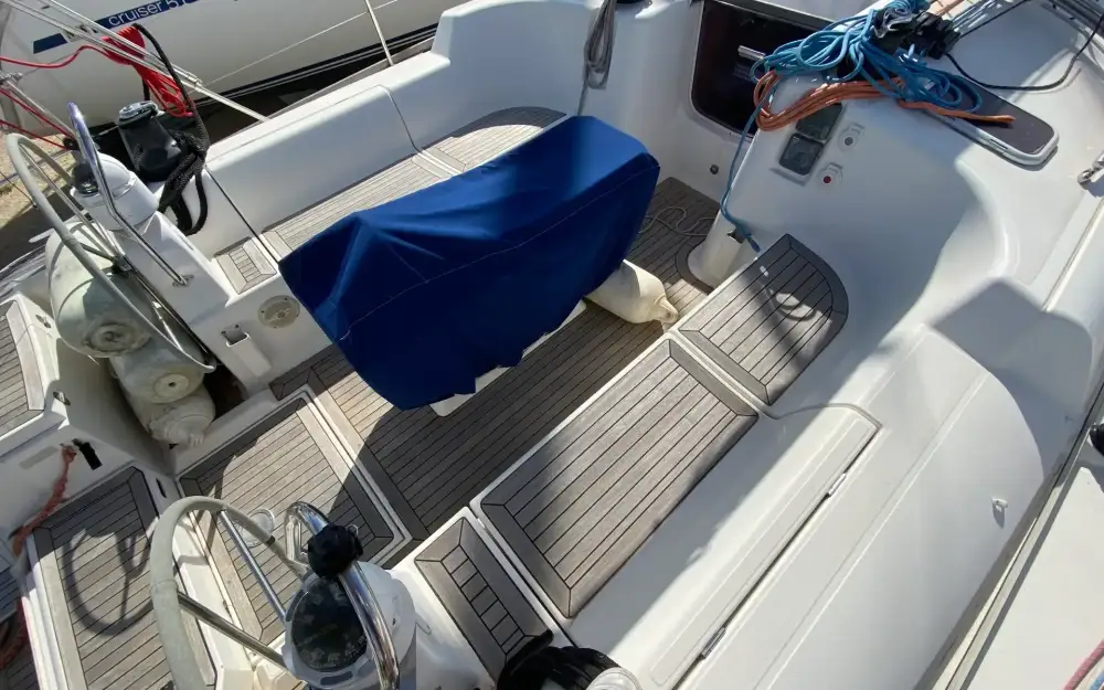 slider 4 Dufour  455 Grand Large