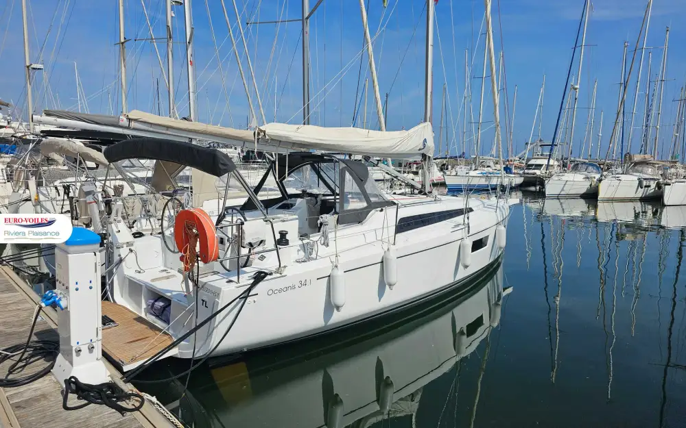 slider 0 Beneteau Oceanis 34.1