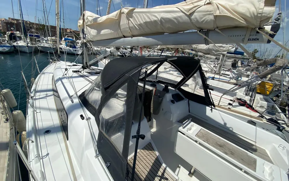 slider 11 Beneteau Oceanis 34.1