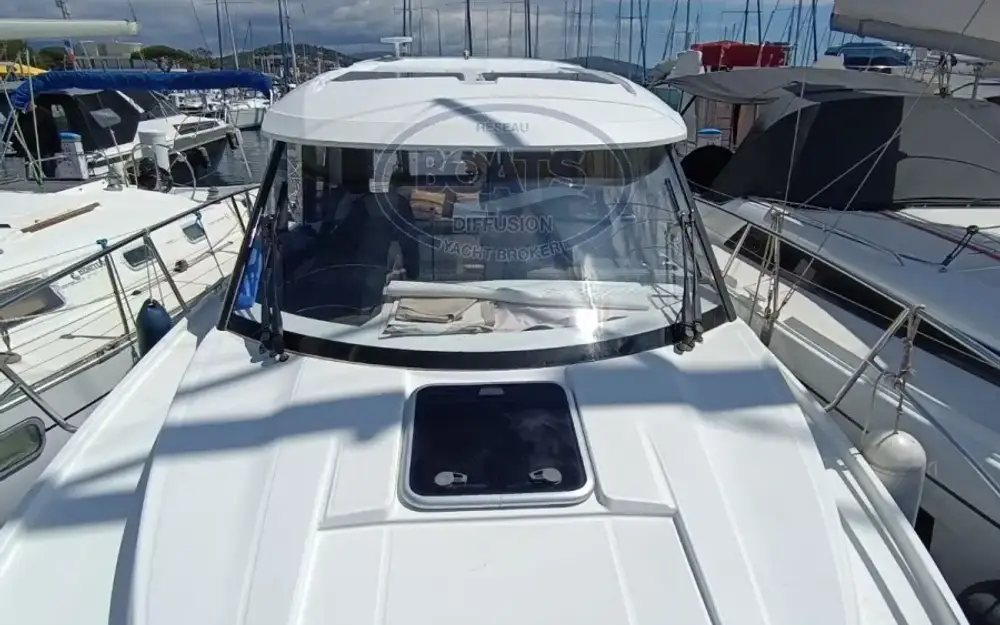 slider 1 Jeanneau Merry Fisher 895