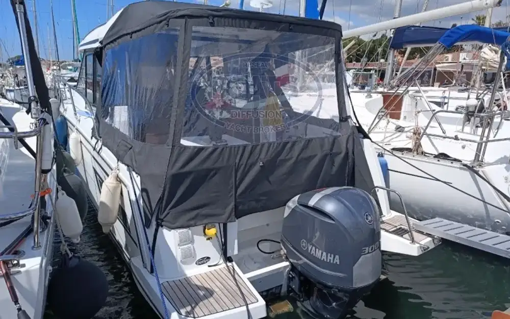 slider 2 Jeanneau Merry Fisher 895