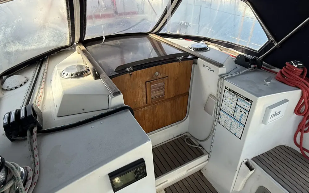 slider 3 Beneteau Oceanis 390