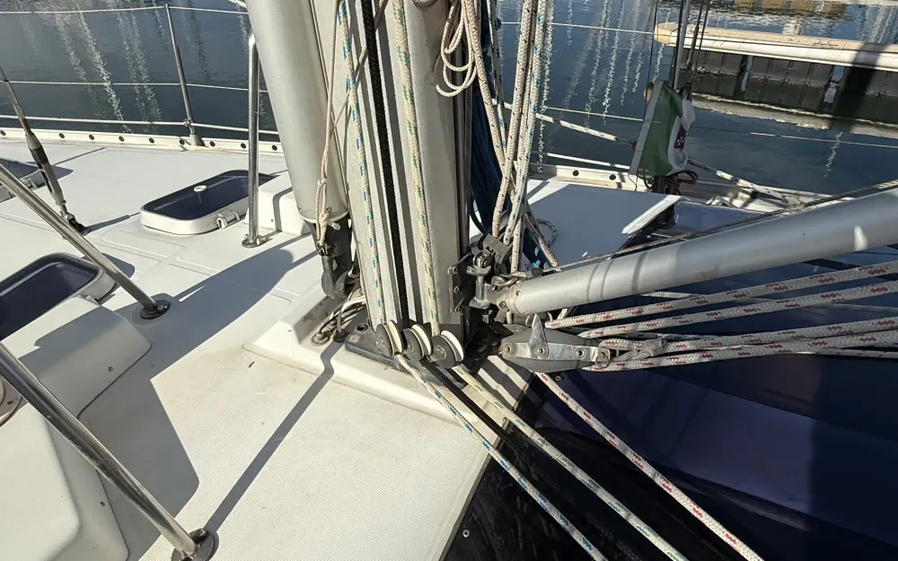 slider 5 Beneteau Oceanis 390