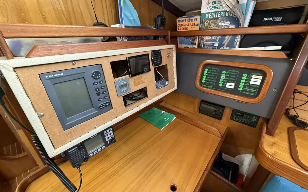 slider 13 Beneteau Oceanis 390