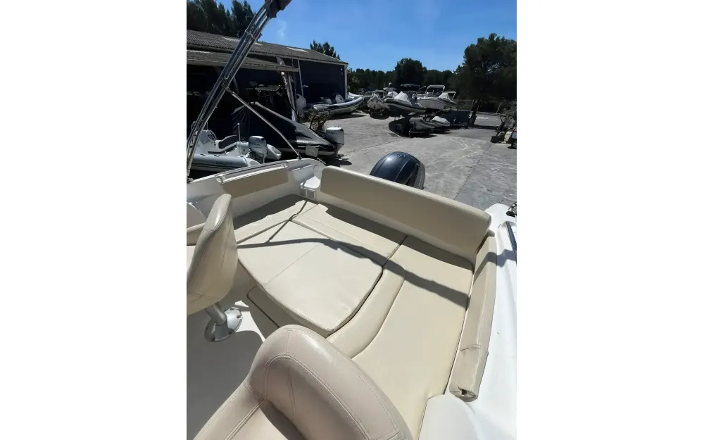 slider 21 Jeanneau Leader 625