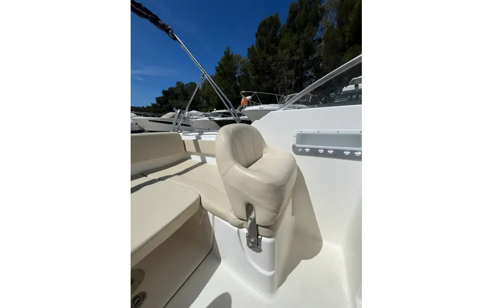 slider 26 Jeanneau Leader 625