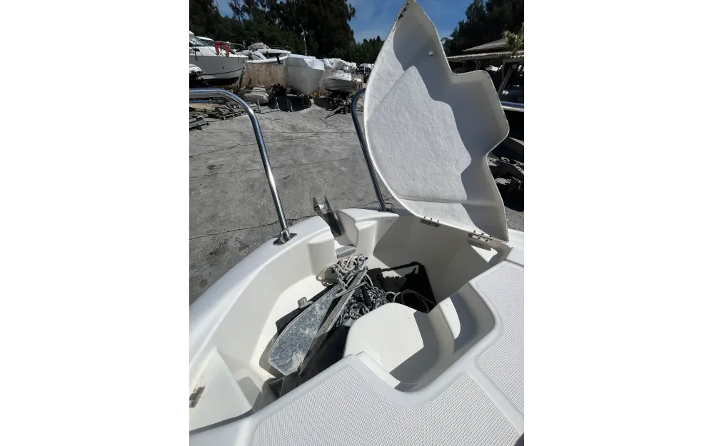 slider 32 Jeanneau Leader 625