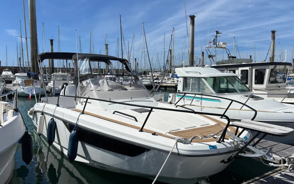 slider 0 Beneteau Flyer 8 SUNdeck