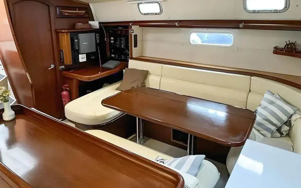slider 13 Beneteau  50