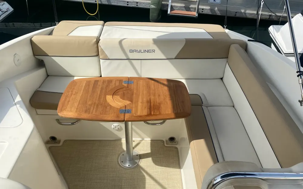 slider 3 Bayliner  742 Cuddy