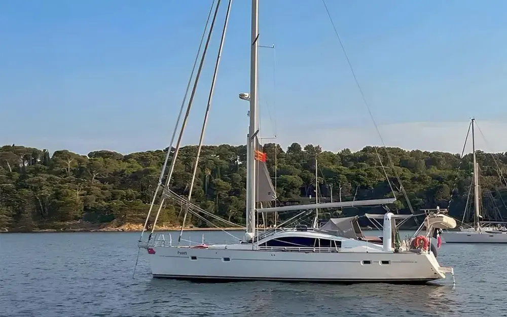 slider 0 Wauquiez Pilot Saloon 47