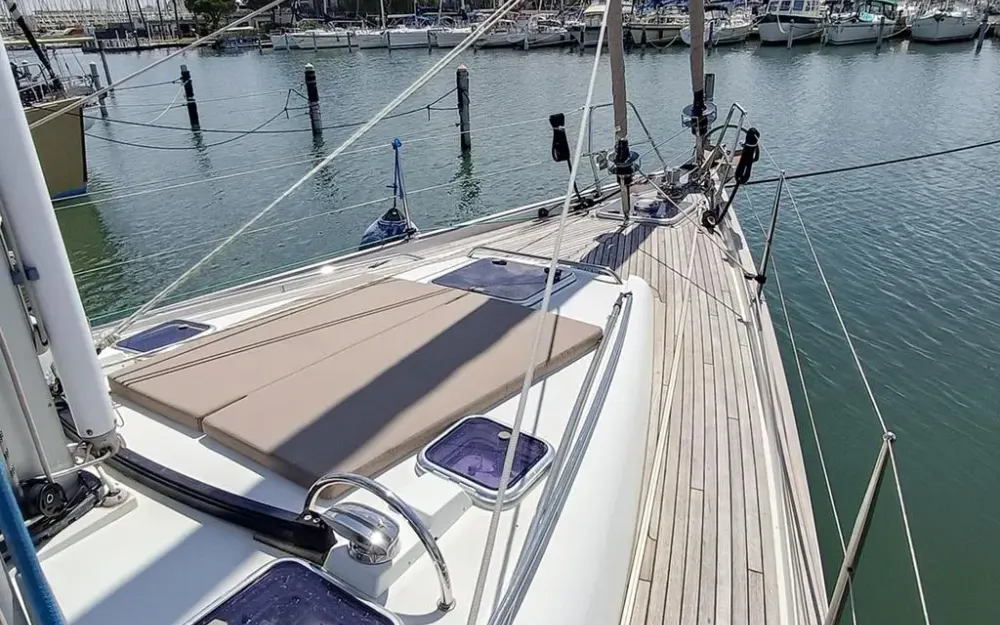slider 13 Wauquiez Pilot Saloon 47