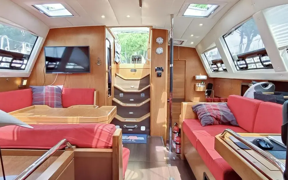 slider 2 Wauquiez Pilot Saloon 47
