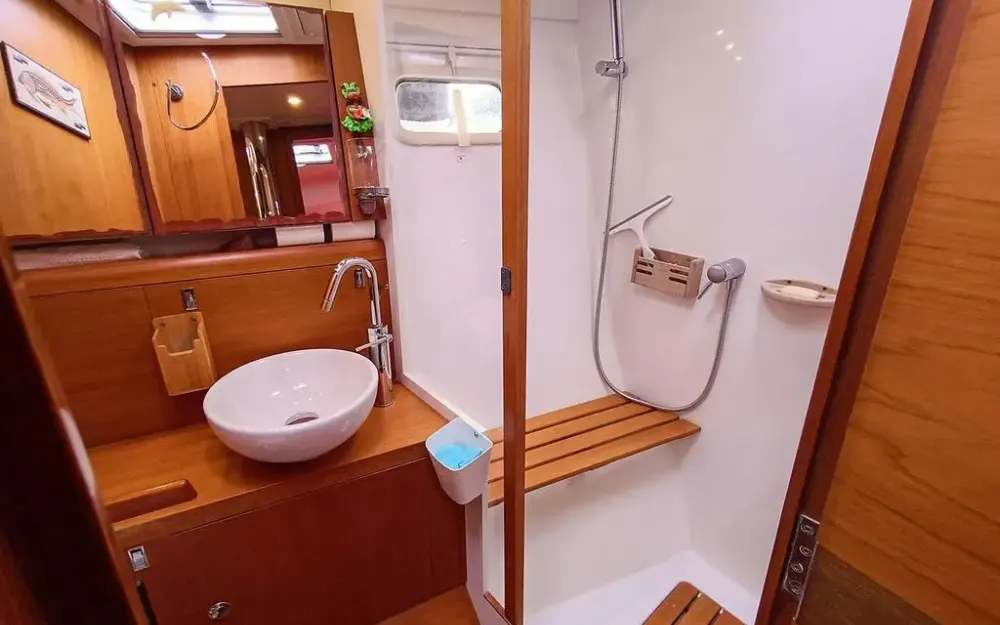 slider 29 Wauquiez Pilot Saloon 47