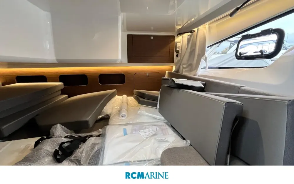 slider 14 Beneteau Antares 11 Fly