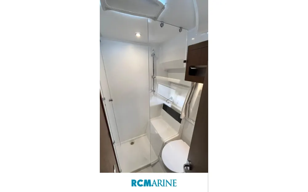 slider 3 Beneteau Antares 11 Fly