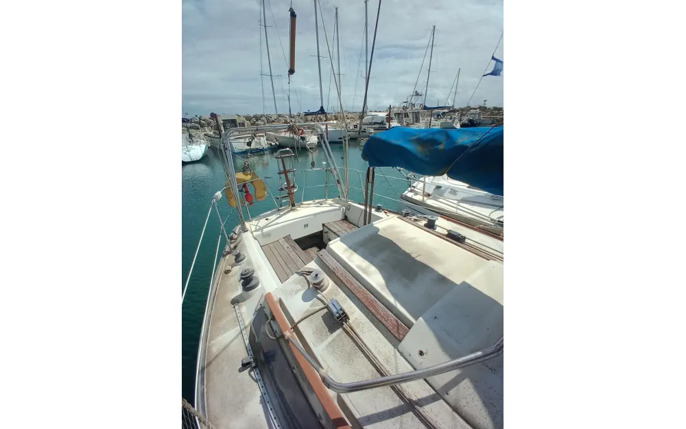 slider 9 Dufour  3800