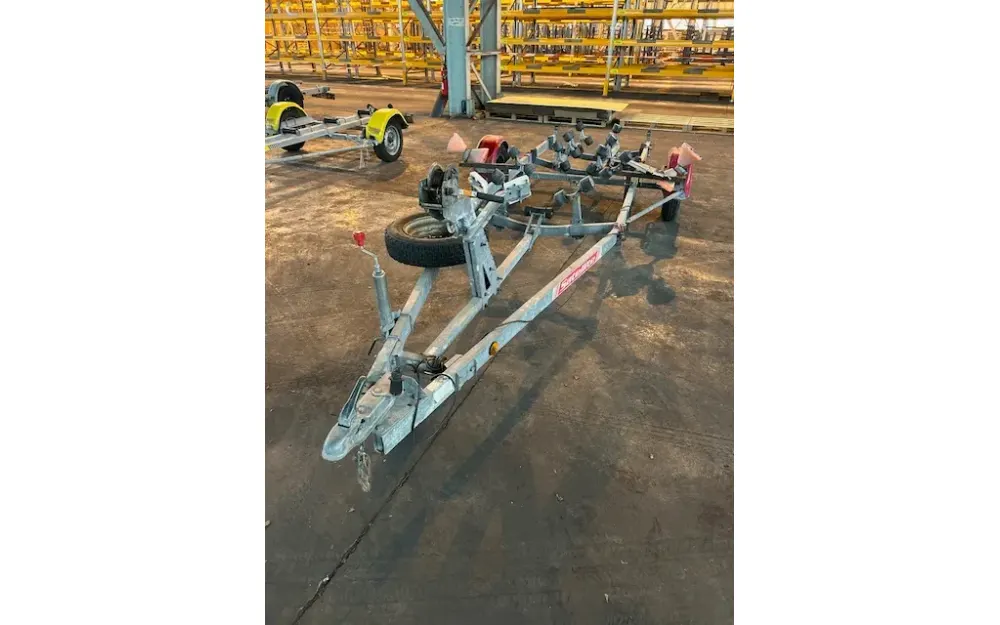 slider 0 Remorque Satellite 