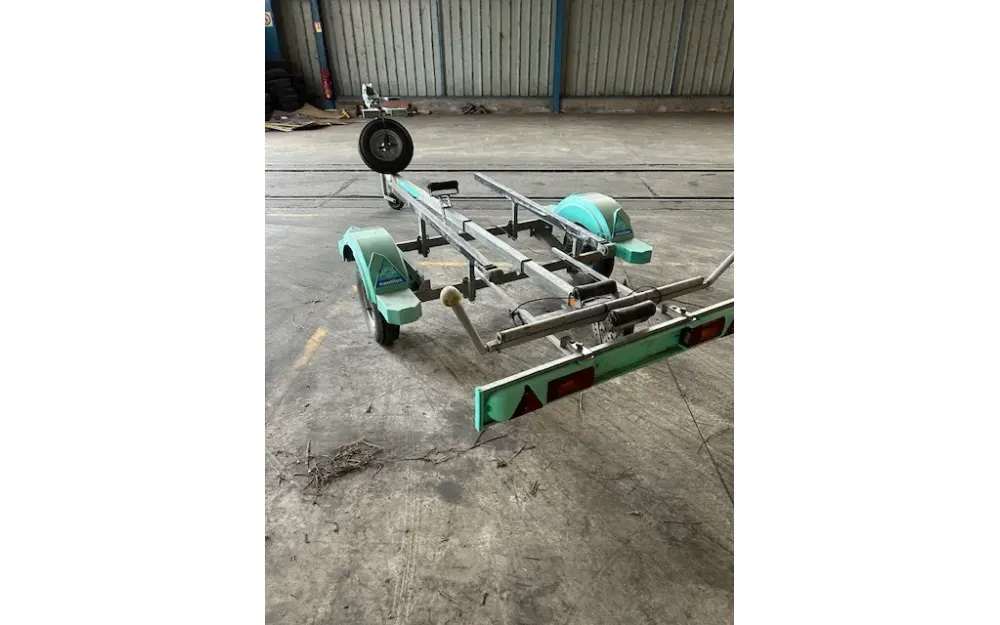 slider 2 Remorque Nautilus N270 AP