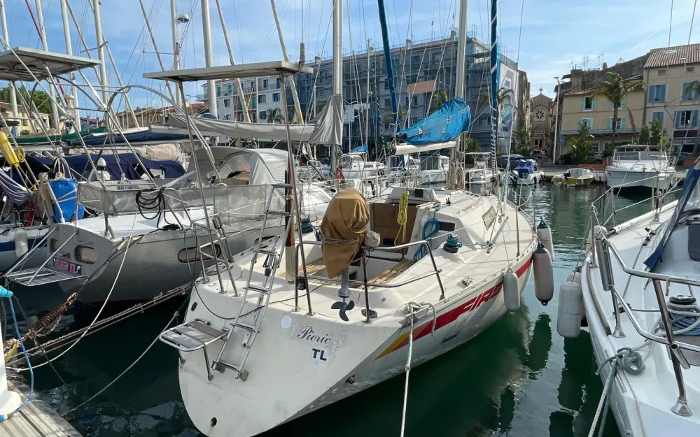 slider 1 Beneteau First 32