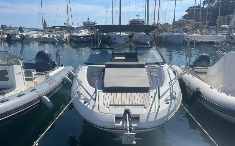slider 2 Jeanneau Cap Camarat 7.5 DC