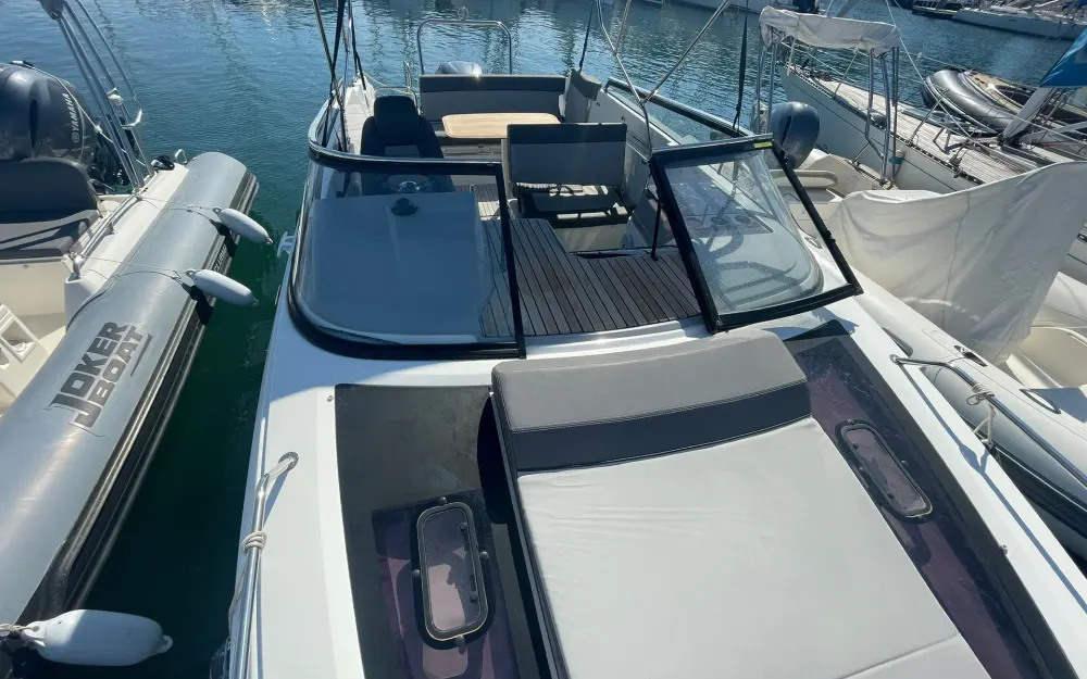 slider 3 Jeanneau Cap Camarat 7.5 DC