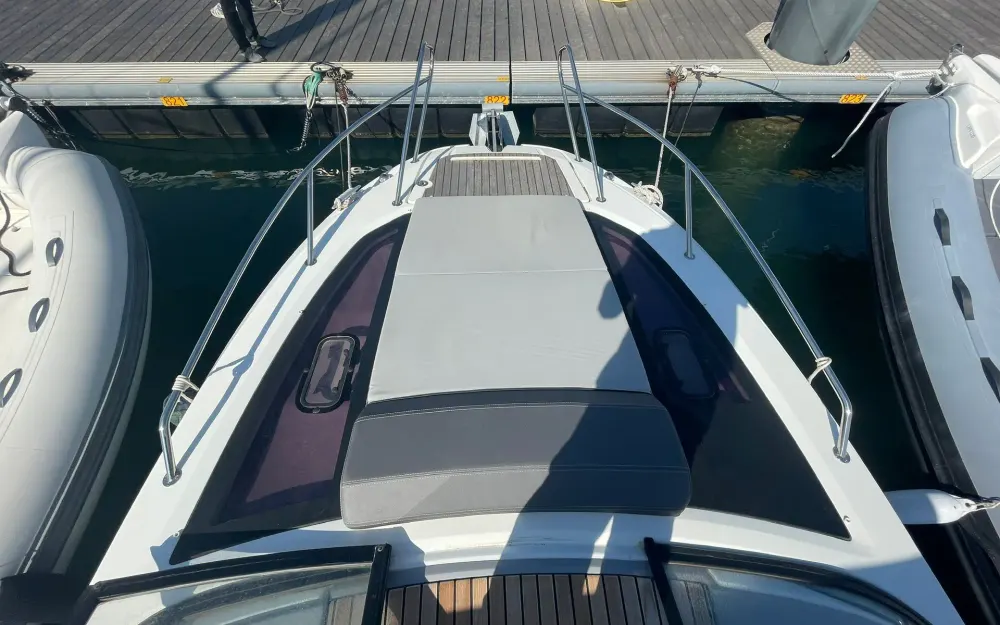 slider 6 Jeanneau Cap Camarat 7.5 DC