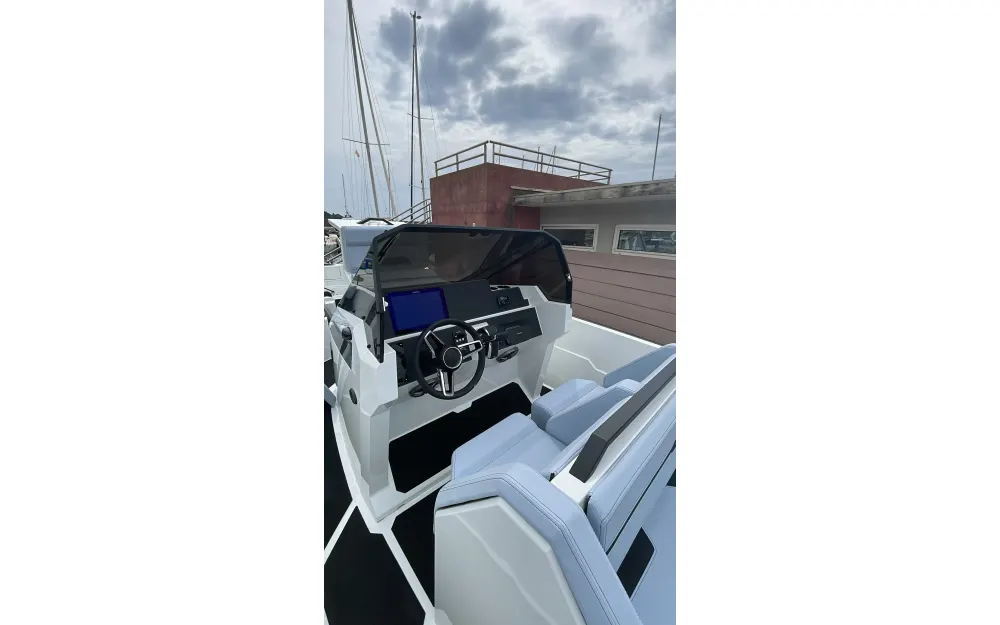 slider 3 Iron Boats  827