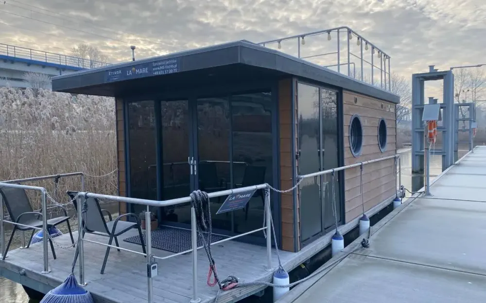 slider 1 La Mare Apartboat M