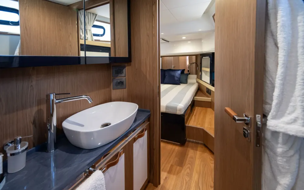 slider 20 Apreamare GOZZO 48 CABIN