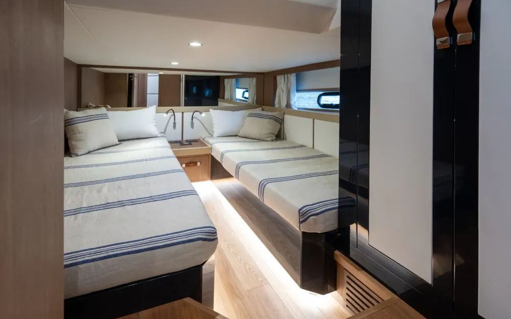 slider 19 Apreamare GOZZO 48 CABIN