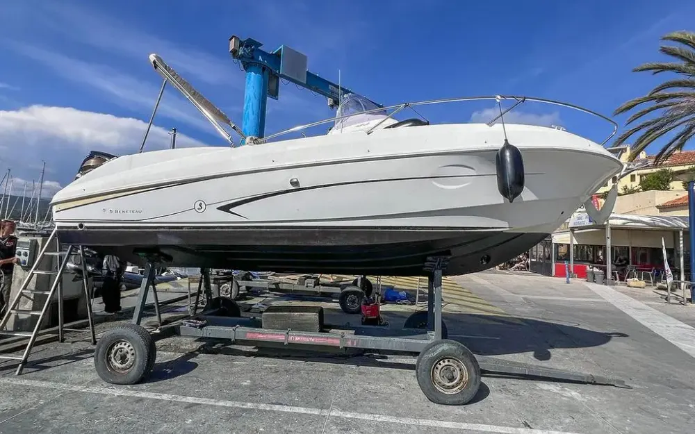 slider 19 Beneteau Flyer 750 Sun Deck