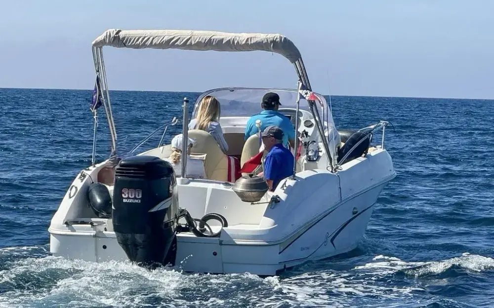 slider 4 Beneteau Flyer 750 Sun Deck