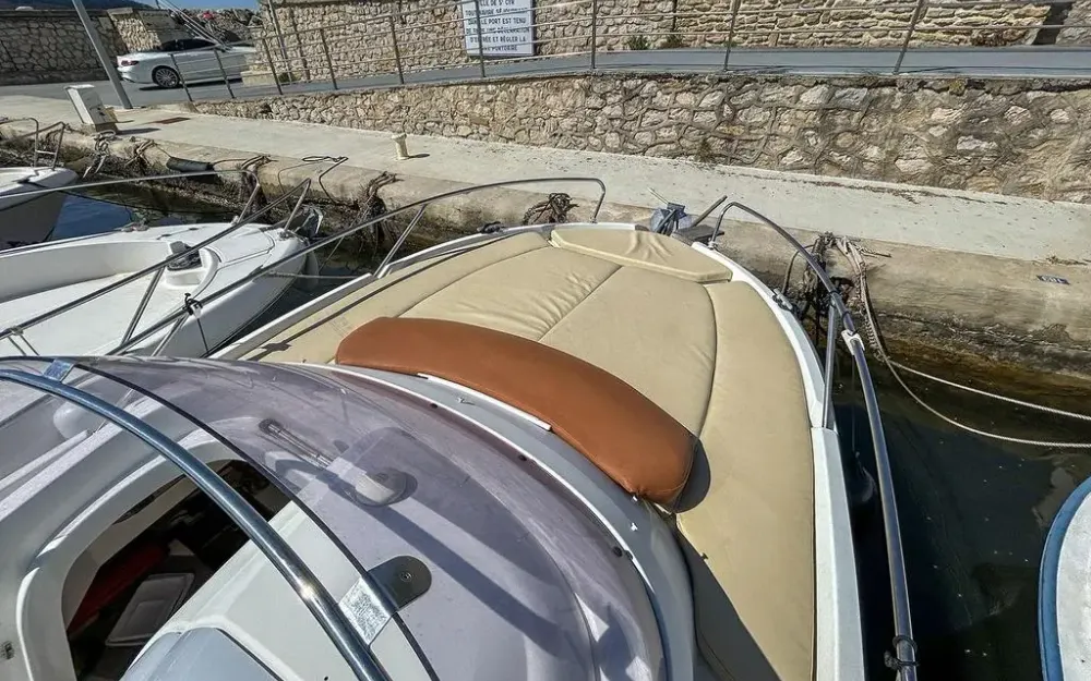 slider 7 Beneteau Flyer 750 Sun Deck