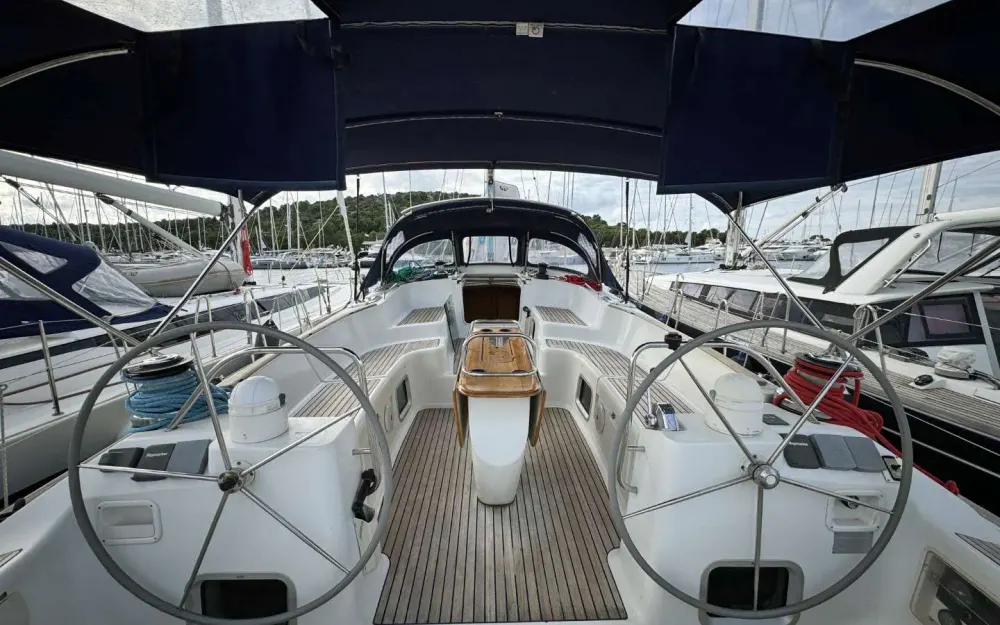 slider 17 Jeanneau Sun Odyssey 54 DS