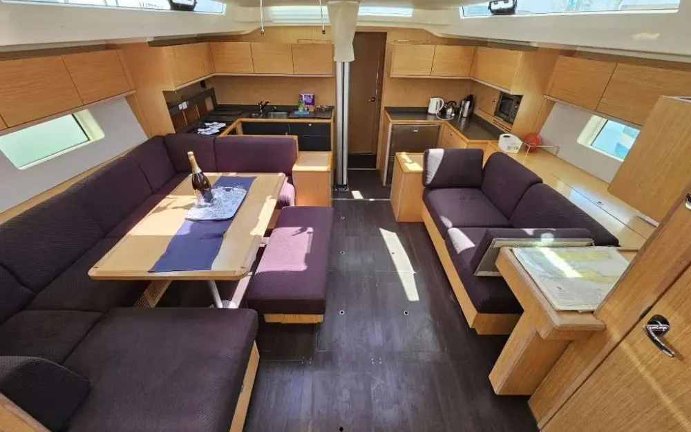 slider 13 Bavaria C57