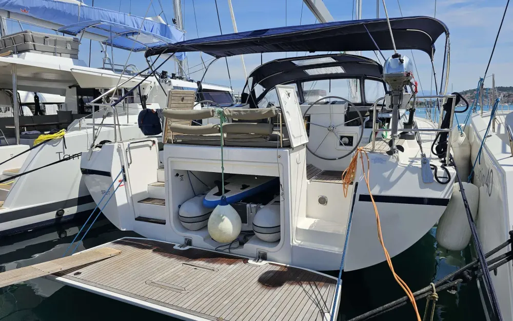 slider 2 Bavaria C57