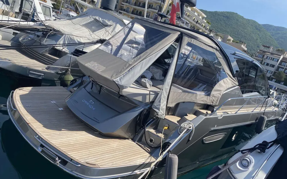 slider 0 Cranchi M 44 Hard Top