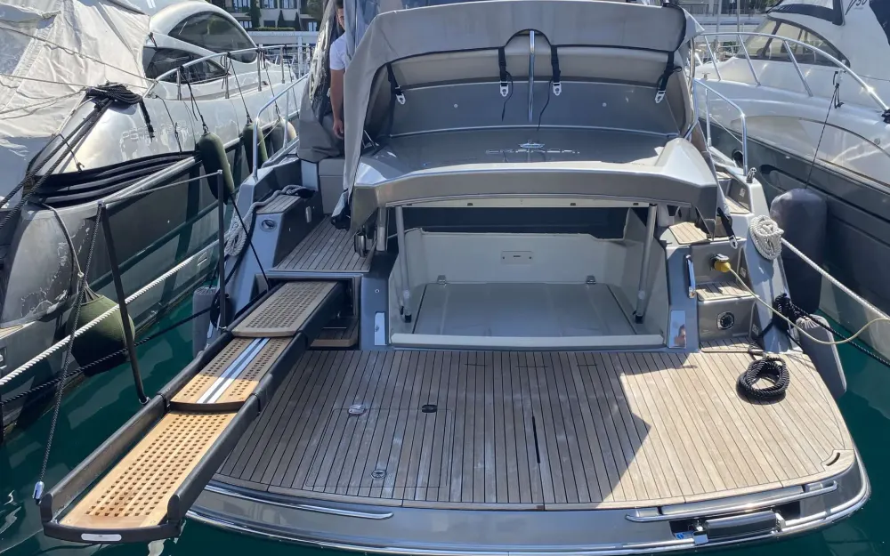 slider 7 Cranchi M 44 Hard Top