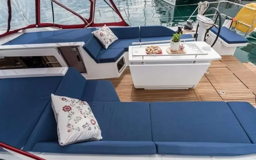 slider 13 Beneteau Oceanis 51.1