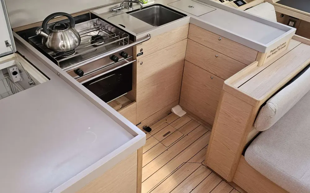 slider 17 Beneteau Oceanis 51.1