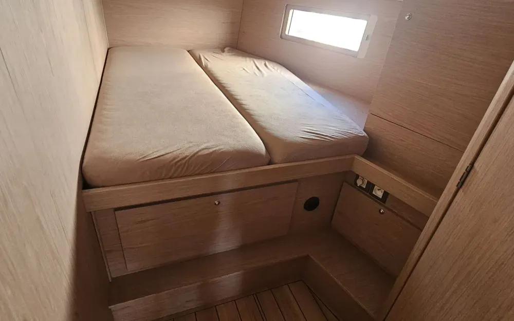 slider 18 Beneteau Oceanis 51.1