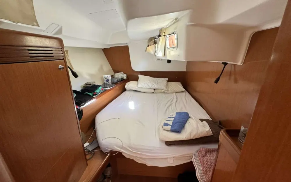 slider 9 Beneteau Oceanis 50